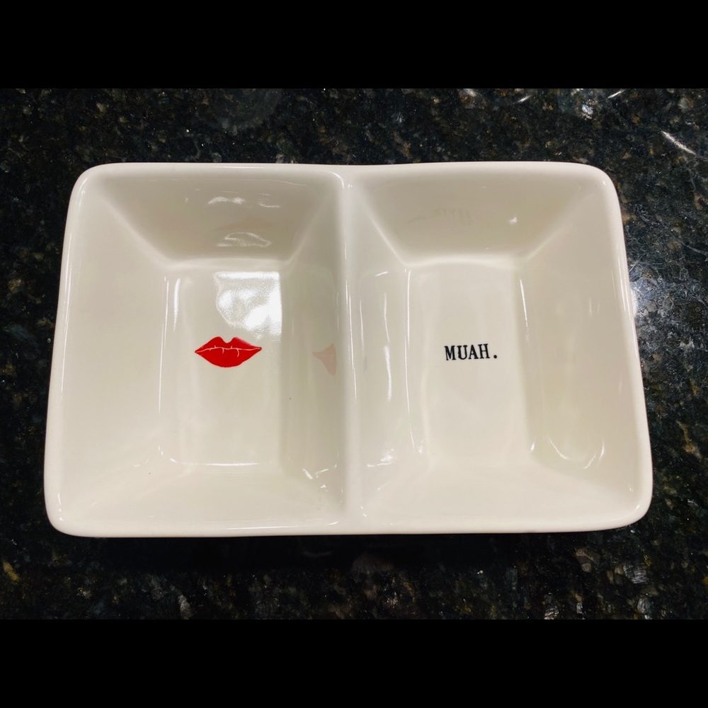 Rae Dunn candy dish.